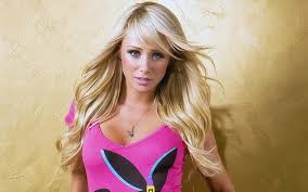 Create and share your own ringtones and cell phone wallpapers discover the original playboy pink polka dot beach towel at a special price: Hd Wallpaper Women S Pink Tank Top Sara Jean Underwood Necklace Playboy Wallpaper Flare