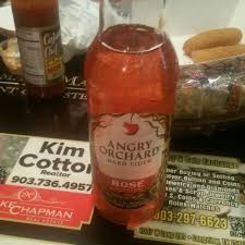 Fisherman's market is located inside fleet fisheries, where thousands of pounds of seafood get distributed globally on a daily basis, enabling us to bring you the finest seafood. Fisherman S Market Restaurant Oyster Bar Longview Tx Venue Photos Untappd