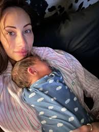 my little newborn bubble >>> is there a word for already missing the days  you're currently living?? bc i somehow miss the life I'm already in… so  perfect in every way 🥰 #