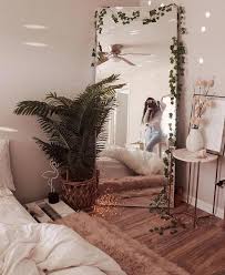 37 Comfy Bedroom Corner Ideas 13 Cozy Bedroom Bedroomdecor Corner Decor Fikriansyah Net Aesthetic Bedroom Room Decor Bedroom Decor
