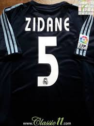Fifa 21 real madrid hat trick. Pin Em Classic Real Madrid Football Shirts