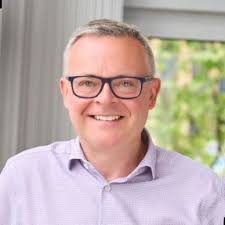 We are delighted to announce that Handelsbanken High Wycombe branch has  moved premises and with effect from today we are at 40 Oxford Road, High  Wycombe, Bucks, HP11 2EE.