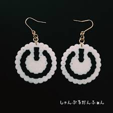 電源ボタンピアス ハマビーズ アイロンビーズ ビーズ