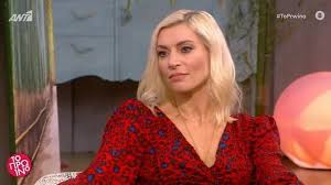 Η ζωή και καθημερινότητα, όμως, του περίανδρου πώποτα σύντομα θα αναστατωθεί και όχι μόνο από την επιστροφή της χαράς (ρένια λουιζίδου). Zeta Doyka An Eixa Paei Argotera Ston Giatro Den 8a Eixa Th Mhtra Moy Twra Celebrities News 24 7