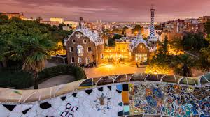 Verbringen sie zeit mit den verrückten kreaturen, die es. Spaniens Architektur Hauptstadt Viel Gaudi In Barcelona Leben Wissen Bild De