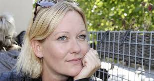 Camillas rystende opvækst med djævleuddrivelse, sexmisbrug og religiøst  tyranni