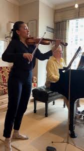 defying gravityyyy* in Robert Kahn's elegant and mercurial violin sonata  no. 2