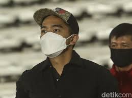 Pacar dan ibumu sama sama dalam bahaya. Heboh Postingan Kaesang Pangarep Siap Jadi Ri 1 Ada Apa