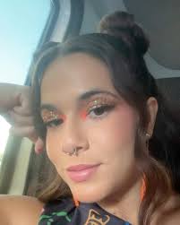 tinha que deixar registrado as produções do carnaval pelos artistas👇,  @andersonvidal @lomamarquees , quem vê assim nem diria que hoje estou  prostrada com coriza sem voz olho lacrimejando e tosse de ...