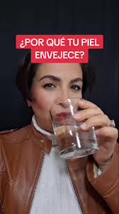 Cómo la Hidratación Interna Previene el Envejecimiento