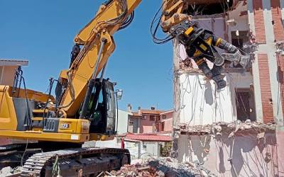 Precision Hydraulic Crushing Attachment, AI generated