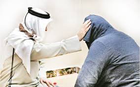 Dengan menyebut nama allah, aku membacakan ruqyah untukmu dari segala sesuatu yang menganggumu dari kejahatan setiap jiwa dan pengaruh 'ain.semoga allah menyembuhkanmu. (riwayat muslim 5829) kesimpulan. Penjelasan Kitab Tauhid Bab 8 Tentang Ruqyah Dan Tamimah Firanda Com