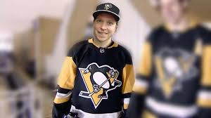 Which penguins are staying and leaving? Pittsburgh Penguins Rmnb
