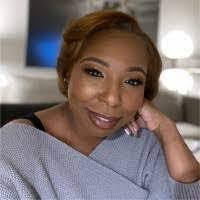 Laresha Williams's Instagram, Twitter & Facebook