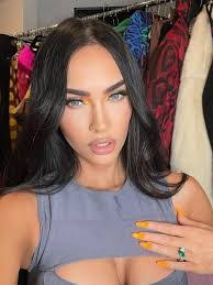 Megan Pinson's Instagram, Twitter & Facebook