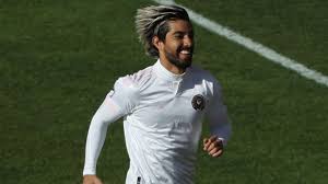 Limpia estirada fuerza fuerza tiro intercep. Rodolfo Pizarro Cumple El Sueno De Representar A Mexico Al Menos En Fifa
