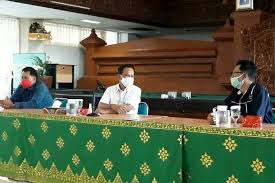 Bank juga berfungsi untuk menyediakan layanan jasa bank lainnya. Sosialisasikan Program Bank Bpd Bali Siap Sinergi Dengan Pwi Bali Balipost Com