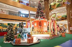 Krismas adalah menghabiskan masa bersama keluarga, dan itu akan mengandungi beberapa konotasi keagamaan. Hukum Sambut Dan Wish Hari Krismas Ini Penjelasan Pejabat Mufti Wilayah Persekutuan Remaja