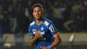 Skill wander luiz di persib mp3 & mp4. Pss Vs Persib Di Semifinal Piala Menpora 2021 Wander Luiz Harus Kerja Keras Bola Tempo Co