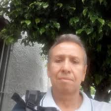 Claro que volverá… igual que vuelven todos los responsables de que millones  se hayan ido del “mejor país del mundo”. La nostalgia no reescribe la  realidad.