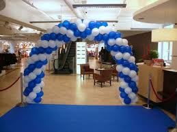 Luftballon Ballon Bogen Dekoration Firmenevent Oktoberfest Modehaus Gebruder Gotz Wurzburg Eingang Dekoration Luftballons Ballon Dekoration