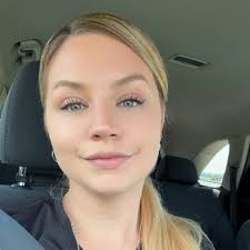 ISO childcare for my 7 year old daughter. Only needed two Saturdays a  month.