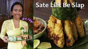 Sate Lilit Be Siap Balinese Minced Chicken Sate Youtube Food Sate Street Food