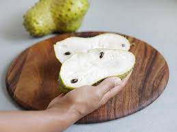 Graviola is a fruit tree which grows in central and south america and its fruit, leaves, and bark have all been used traditionally to treat a range of health disorders from rickets to diabetes. Soursop Graviola Health Benefits And Uses