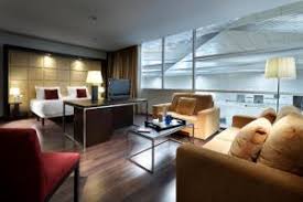 The station accommodates twelve tracks and seven platforms. Eurostars Zaragoza Zaragoza Precios Actualizados 2021