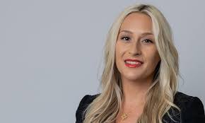 Julia Skipper's Instagram, Twitter & Facebook