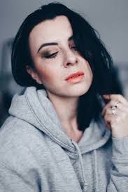 Lernen sie mit diesen einfachen tutorials und tipps, wie sie ihre braunen augen zum leuchten bringen. Mein Frisches Tages Make Up Fur Herbst Winter Alltags Make Up Fur Braune Augen Lifestyle Blog Aus Osterreich