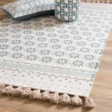 Shop For Cosy Decorative Rugs And Doormats Online At Maisons Du Monde Find The Perfect Style For Your Home Today And Fringe Rugs Cotton Carpet Trending Decor