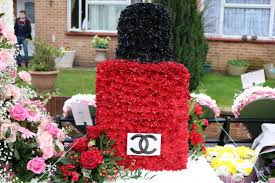 Maybe you would like to learn more about one of these? Hundreds Turn Out For Funeral Of Gypsy Grandma Featuring Flowers Shaped Like Lipstick A Smirnoff Bottle And Nail Polish