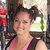 Elizabeth Winkelman's Instagram, Twitter & Facebook