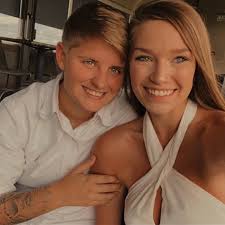 Mandy Bowling (@ak_bowling)