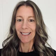 Kelly MacKinnon (@kellycmack)