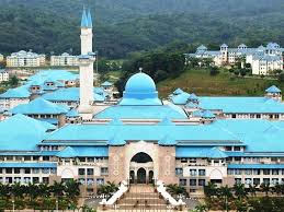 Kulliyyah ilmu wahyu dan kemanusiaan, universiti islam antarabangsa malaysia, 53100 kuala lumpur, malaysia, muhdsabri@iium.edu.my 2 nurkhamimi zainuddin, penolong profesor, pensyarah kanan, fakulti pengajian bahasa utama, universiti sains islam malaysia (usim), bandar baru nilai, 71800 nilai, negeri sembilan, malaysia, Iium Medical Centre