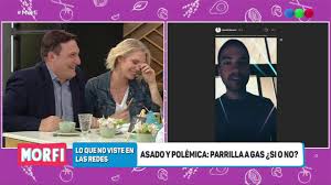 El chino leunis se separó de su mujer, karin rodríguez, tras 14 años juntos. La Increible Mascota Que Tiene La Novia Del Chino Leunis Morfi Youtube