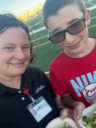 Lisa Chenoweth's Instagram, Twitter & Facebook