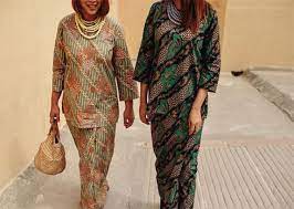 Apa yang fiza nampak trend baju raya yang lalu lalang dalam instagram lebih kepada minimalist style dan klasik sama macam tahun lepas juga seperti baju kurung kedah, baju kebaya, baju kebarung, baju kurung pahang dan sewaktu dengannya. Fesyen Baju Raya Terkini 2018 Blog Sihatimerahjambu