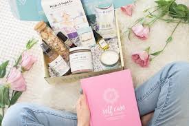 20 Self Care Boxes To Feel Your Best This Fall Best Mothers Day Gifts Wellness Gifts Mother S Day Gifts