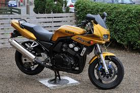 It is expected to be offered with the same set of alloy wheels and with some minor changes like a touring kit, little bit more ground. Yamaha Fzs600 Fazer Wikipedia