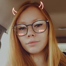 Shelly Kasper's Instagram, Twitter & Facebook