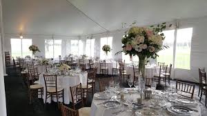 The simplest way to give cut roses a longer life is by changing the vase water regularly. How I Gave Up Floral Foam Eco Friendly Wedding And Event Florist Pollen Chicago