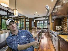 Jim Furyk Selling Deer Valley Condo For 2 4 Million Celebrity Real Estate Celebrity Houses Hollywood Homes