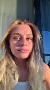 Daisy Besson's Instagram, Twitter & Facebook