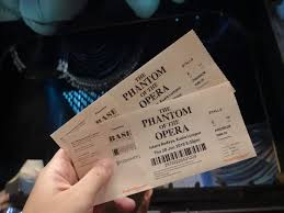 Experiencing the phantom of the opera event of your dreams becomes a reality with ticketnetwork. We Watched Phantom Of The Opera At Istana Budaya But The Chandelier Rosak Ninja Housewife