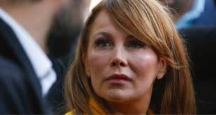 Parte del dinero llegaba a los altos cargos”: nuevo testimonio remece aún  más a Cathy Barriga