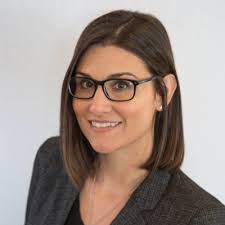 Spring and summer may be the most popular seasons for buying a home, but  house hunting in the winter can offer more advantages than you might  expect.