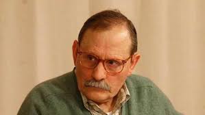 Los buenistas rinden tributo a Puente Ojea desde la divergencia: "Su obra  es sugerente"